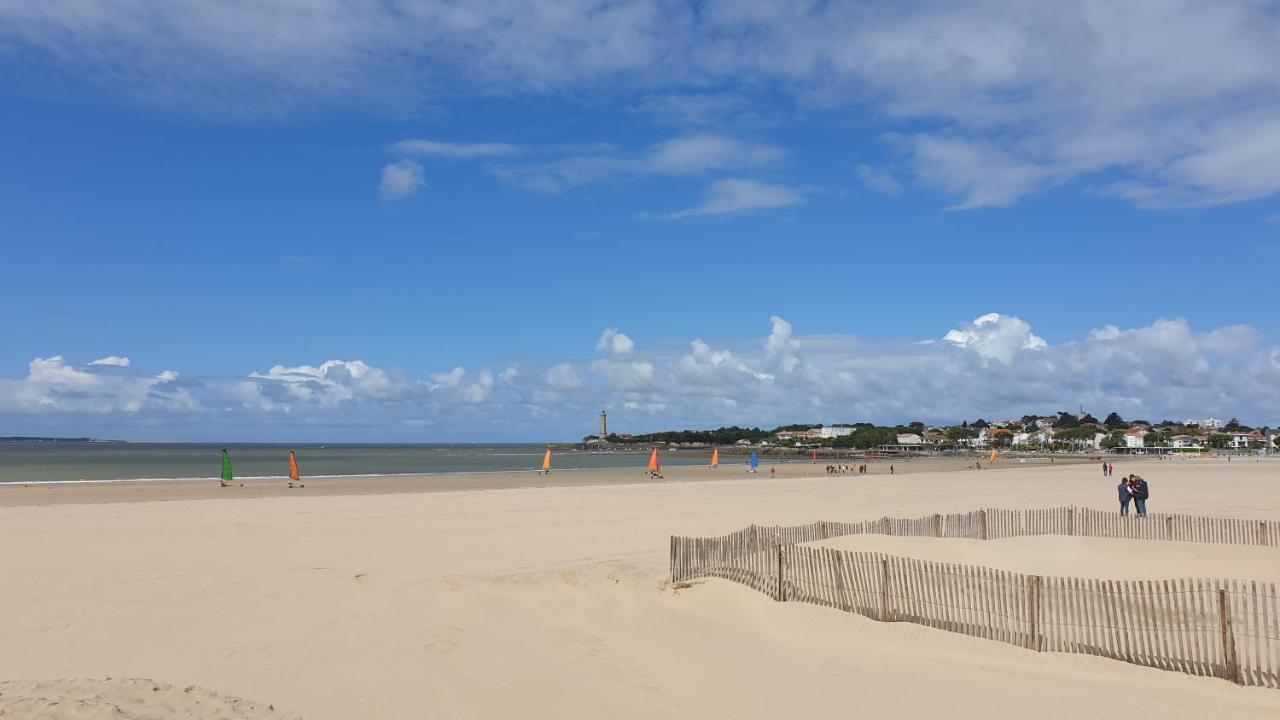 appartement à 300m de la plage Saint-Georges-de-Didonne Extérieur photo